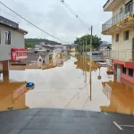 El Niño mostra força e enchentes atingem quatro estados