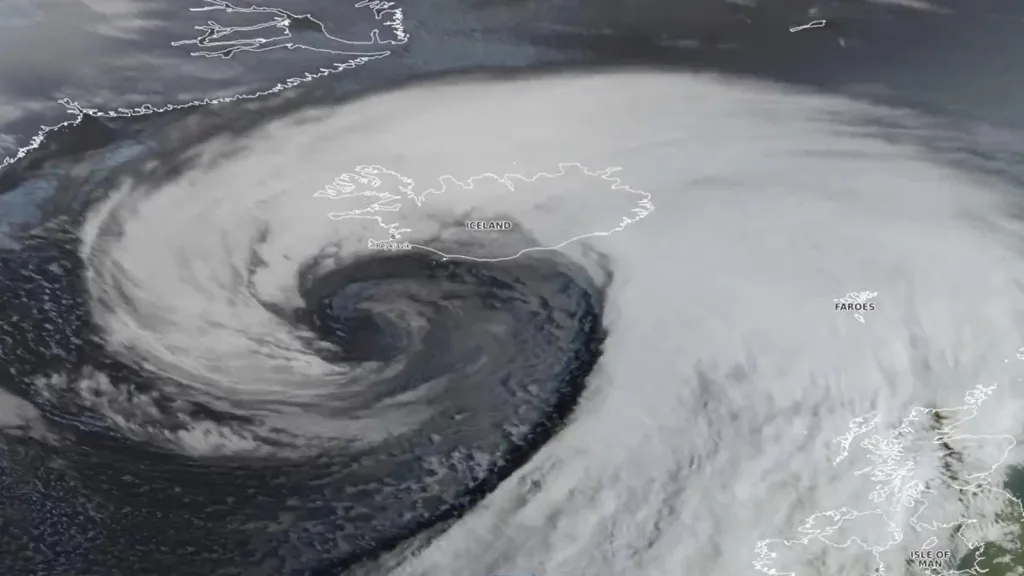 Ciclone de intensificação explosiva impressiona em imagens de satélite