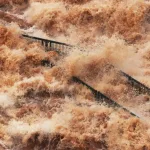 Cataratas registram maior vazão do ano e tem muita chuva por vir no Paraná